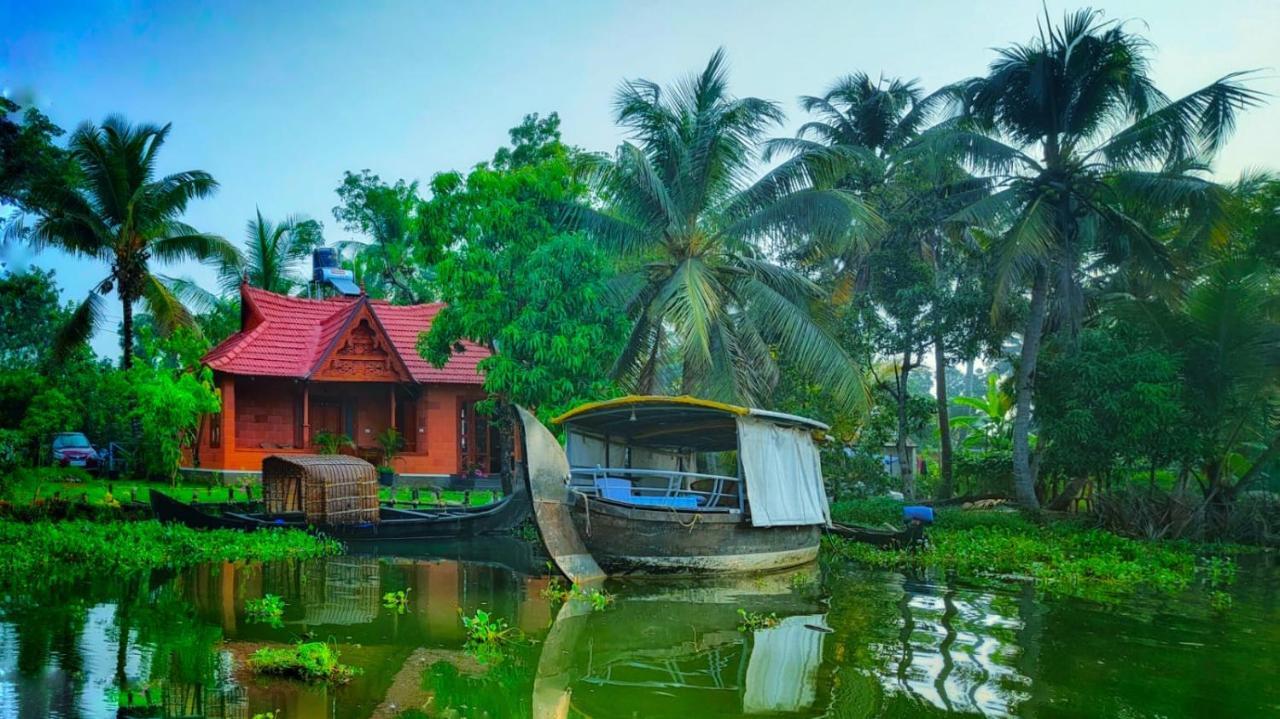 Little Chembaka Guest House Kumarakom Bagian luar foto